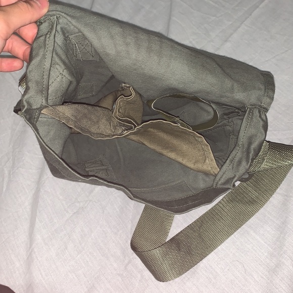 Vintage WWII Polish Gas Mask Bag - Picture 2 of 7